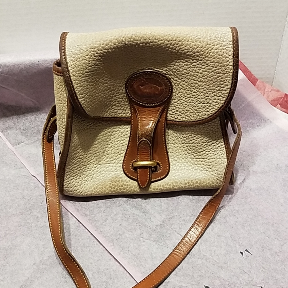 Vintage Dooney amd Bourke crossbody